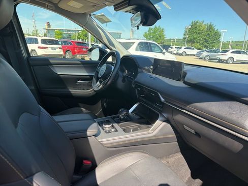 Used 2024 MAZDA CX-90 3.3 Turbo w/ Preferred Plus AWD/4WD image 24