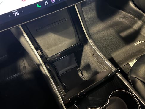 Used 2019 Tesla Model 3 Long Range image 17
