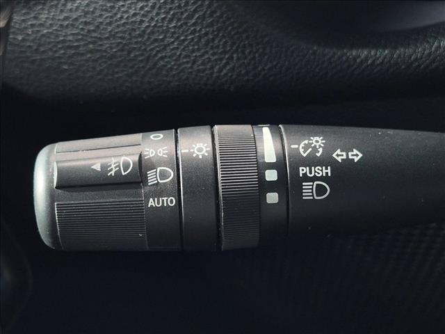 Used 2016 Jeep Wrangler Unlimited Sahara AWD/4WD image 9