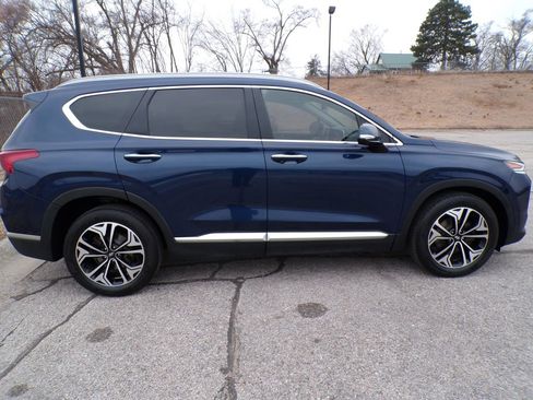 Used 2019 Hyundai Santa Fe AWD image 4