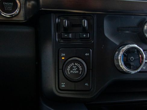 Used 2026 Ford F250 Lariat w/ Tremor Off-Road Package AWD/4WD image 29