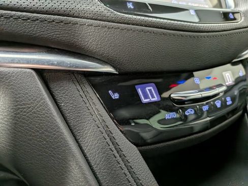 Used 2020 Cadillac XT5 Luxury w/ LPO, Floor Liner Package FWD image 24