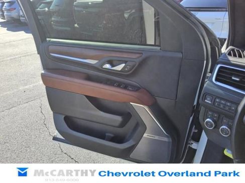 Used 2023 GMC Yukon Denali Ultimate image 5