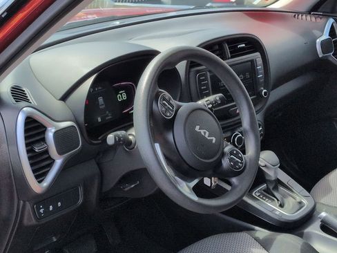 Certified 2024 Kia Soul LX FWD image 10