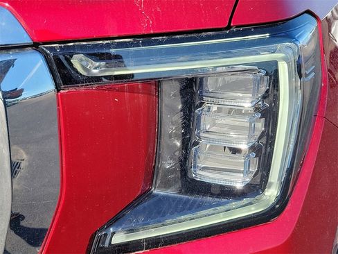 Used 2022 GMC Yukon SLT w/ SLT Premium Package image 21