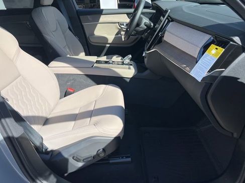 New 2026 Volvo XC90 B5 Plus w/ Protection Package AWD/4WD image 15