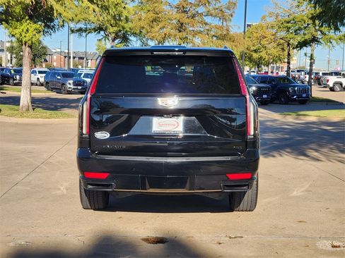 Used 2022 Cadillac Escalade ESV Sport w/ Touring Package image 6