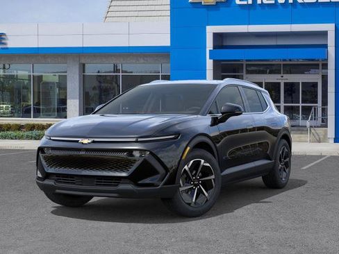 New 2026 Chevrolet Equinox EV LT FWD image 30
