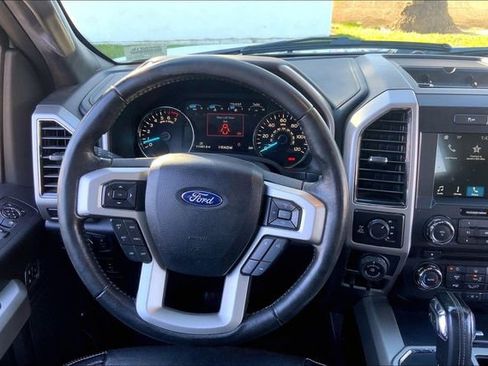 Used 2018 Ford F150 Lariat image 5