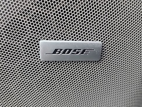 Used 2021 GMC Yukon XL SLT image 32