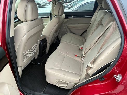 Used 2015 Kia Sorento LX FWD image 11