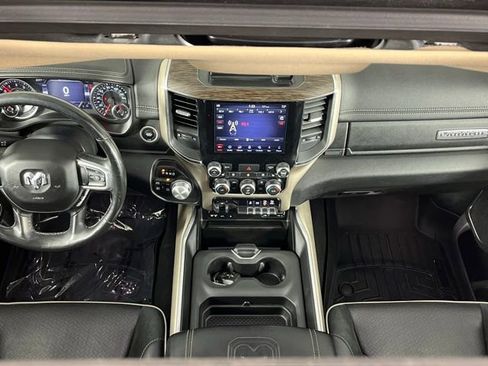 Used 2019 RAM 1500 Laramie image 9
