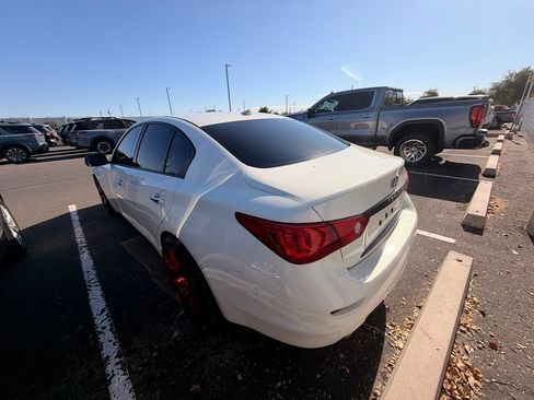 Used 2015 INFINITI Q50 Premium w/ Navigation Package RWD image 7