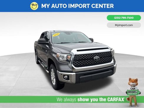 Used 2019 Toyota Tundra SR5 w/ Convenience Package AWD/4WD image 1