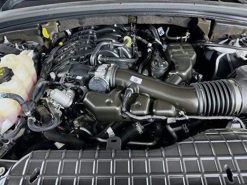 Certified 2025 Jeep Grand Cherokee Limited w/ MOPAR Finishing Package image 41