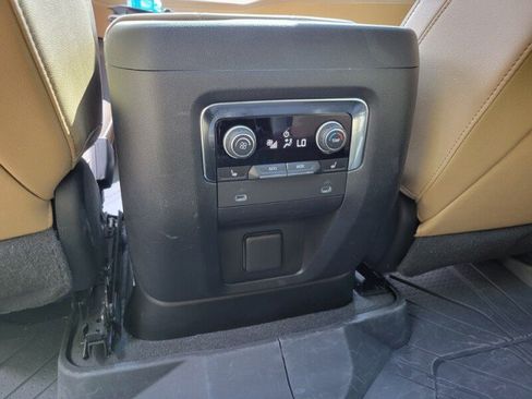 Used 2023 Chevrolet Tahoe Premier RWD image 22