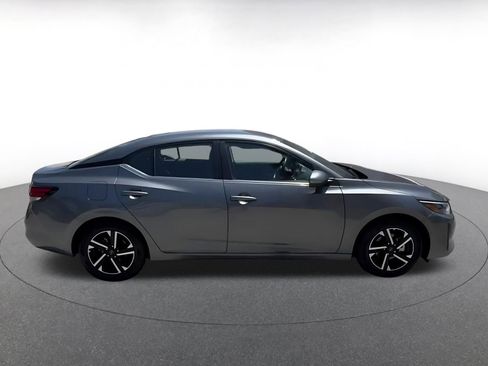 Used 2025 Nissan Sentra SV FWD image 16