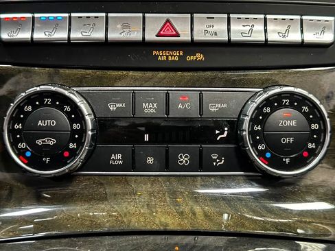 Used 2014 Mercedes-Benz SL 550 image 38