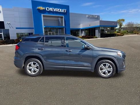 Used 2020 GMC Terrain SLE w/ Driver Convenience Package AWD/4WD image 27