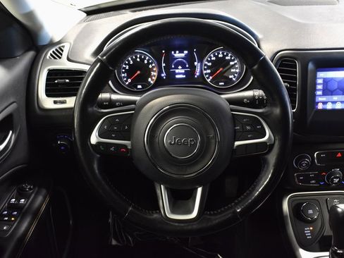 Used 2020 Jeep Compass Latitude w/ Cold Weather Group image 17