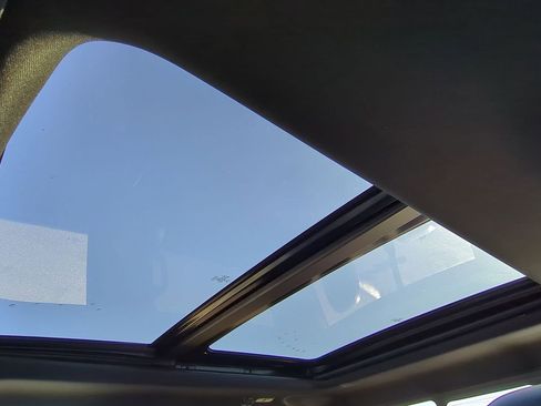 Used 2020 Ford F150 Platinum w/ Equipment Group 701A Luxury image 22