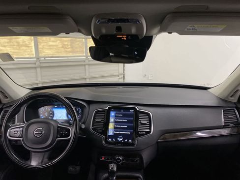 Used 2018 Volvo XC90 T6 Momentum w/ Convenience Package image 14