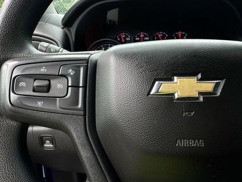 Used 2022 Chevrolet Silverado 1500 Custom RWD image 17