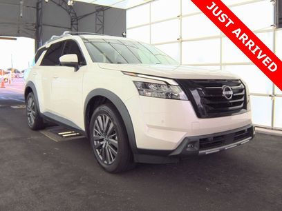 Used 2023 Nissan Pathfinder SL w/ SL Premium Package
