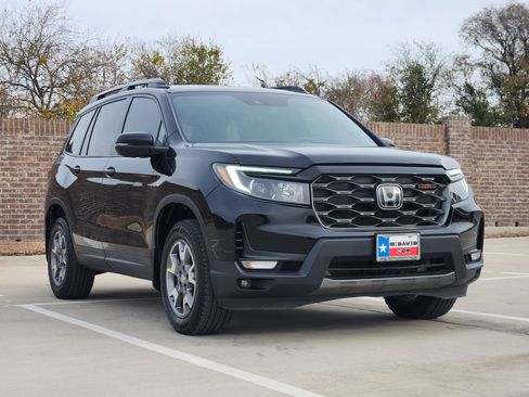 Certified 2022 Honda Passport TrailSport image 4