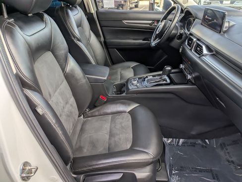 Used 2021 MAZDA CX-5 Touring image 27