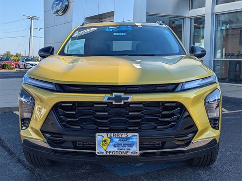 Used 2024 Chevrolet Trax ACTIV w/ Sunroof Package image 8