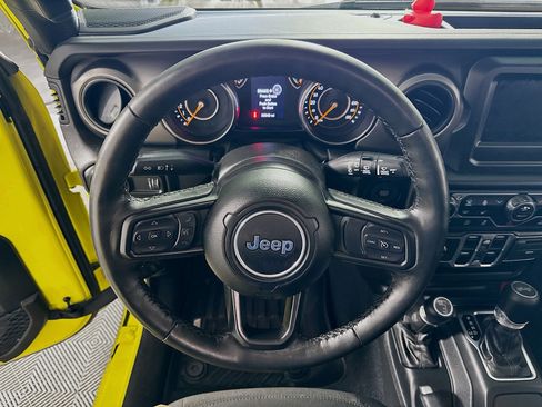 Used 2023 Jeep Wrangler Unlimited Sport image 14