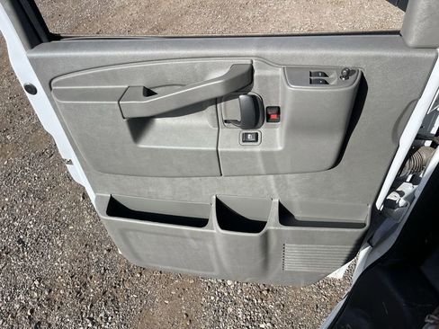 New 2025 GMC Savana 2500 Extended w/ Driver Convenience Package RWD image 22