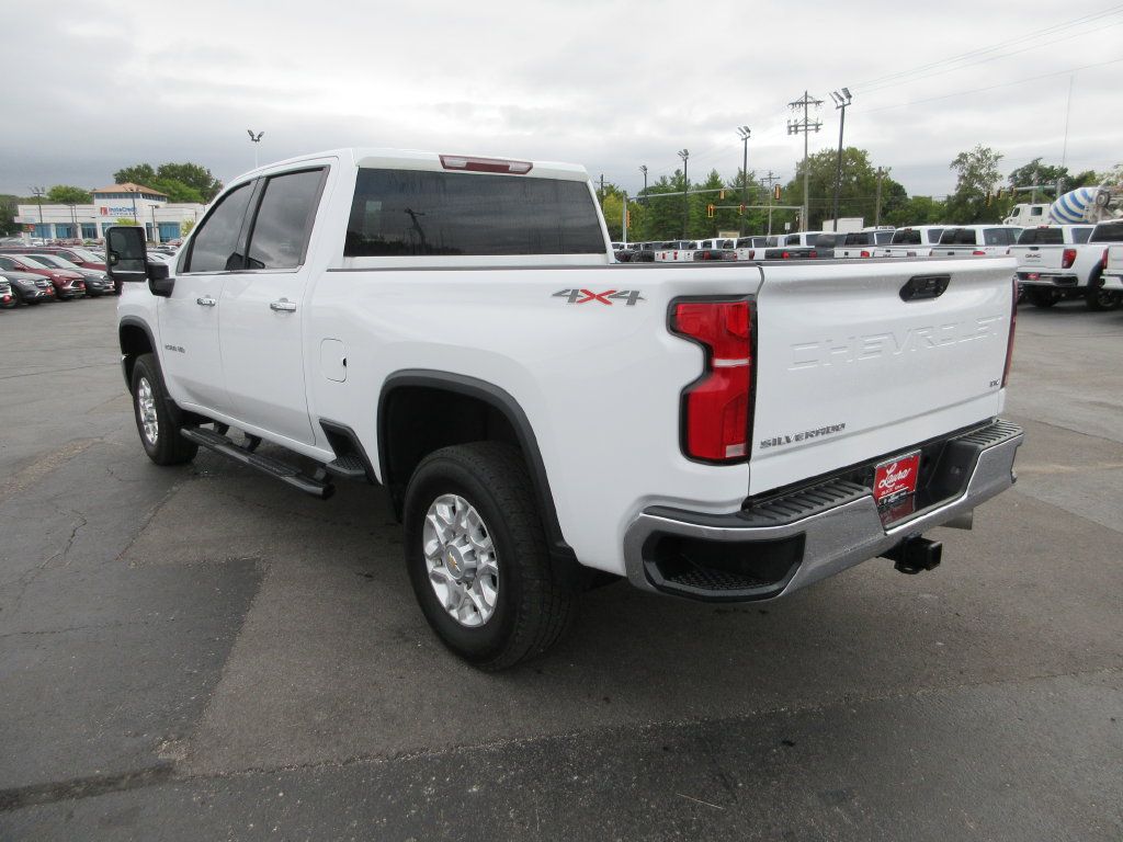 Certified 2024 Chevrolet Silverado 2500 LTZ AWD/4WD image 8