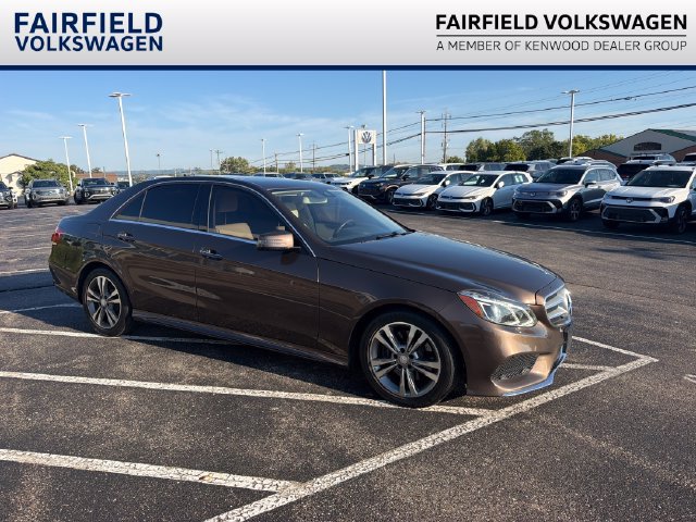 Used 2014 Mercedes-Benz E 250 BlueTEC 4MATIC Sedan image 1