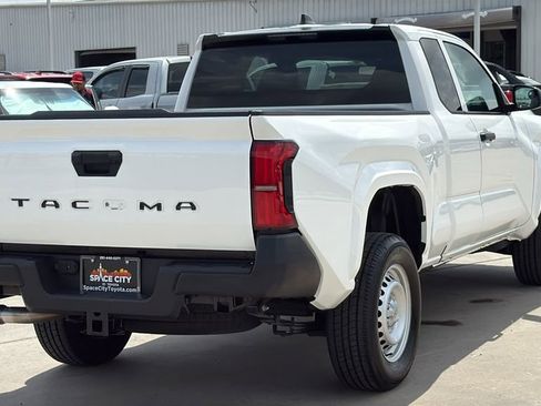 Used 2025 Toyota Tacoma SR w/ Towing Package image 5