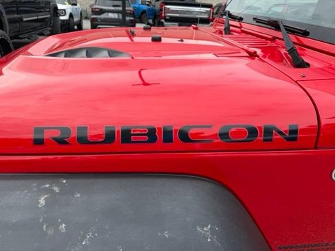 Used 2017 Jeep Wrangler Unlimited Rubicon AWD/4WD image 10