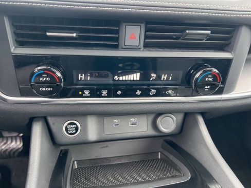 Certified 2023 Nissan Rogue SV image 55