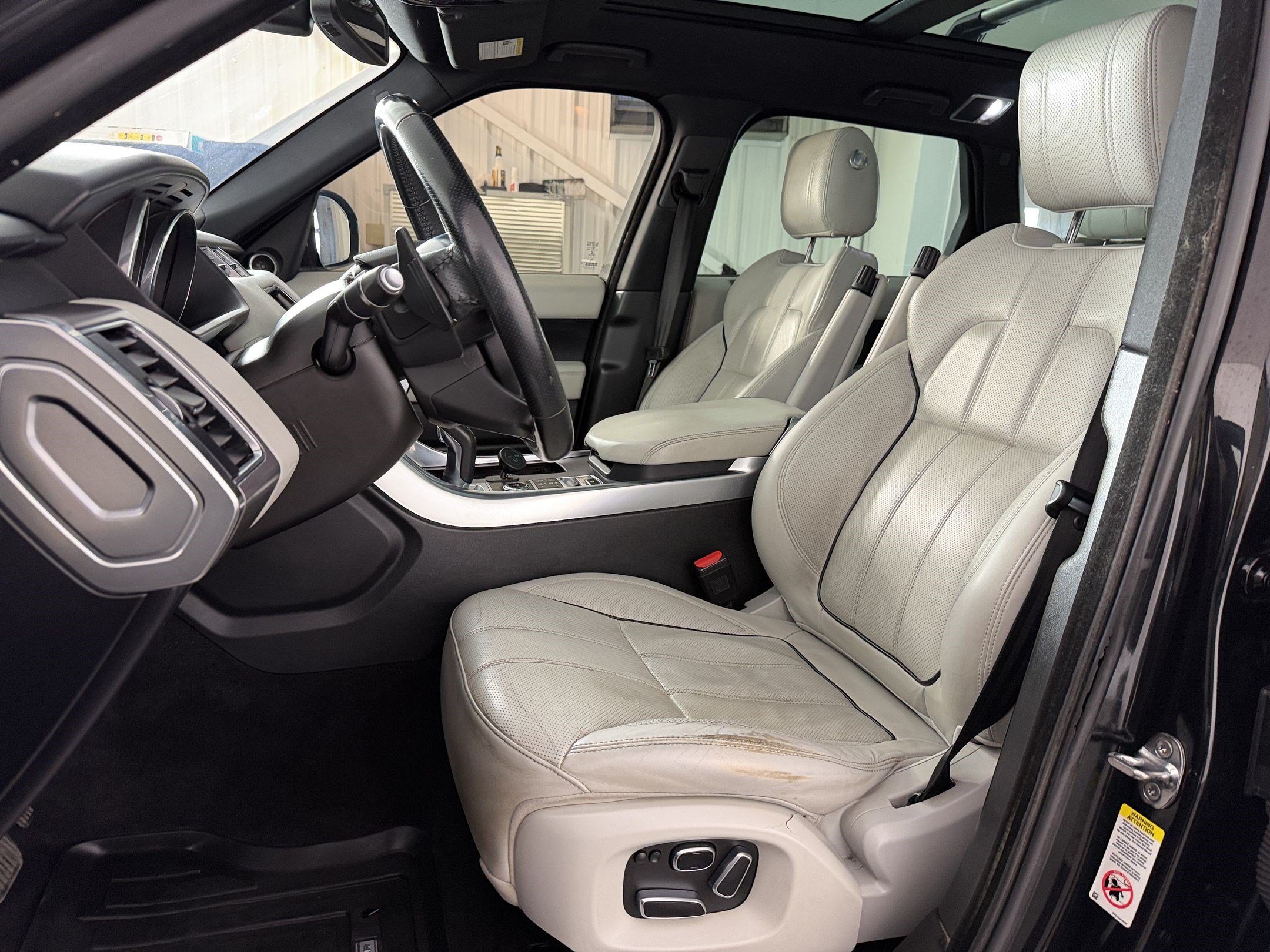 Used 2015 Land Rover Range Rover Sport Supercharged AWD/4WD image 5