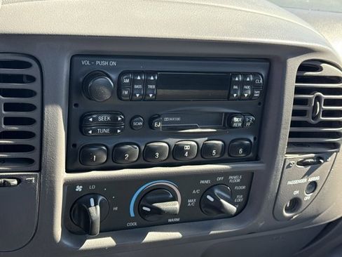 Used 2002 Ford F150 XL image 15