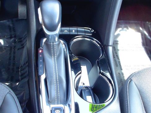 Used 2023 Buick Encore GX Select FWD image 23