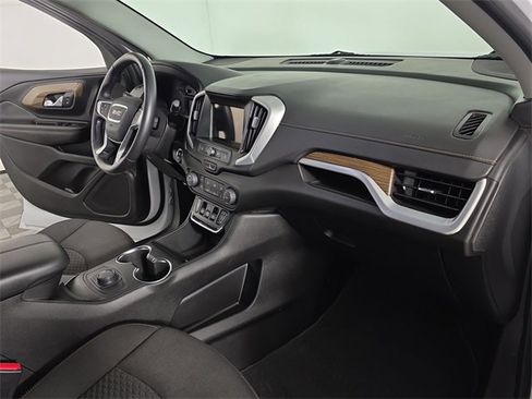 Used 2018 GMC Terrain SLE image 19