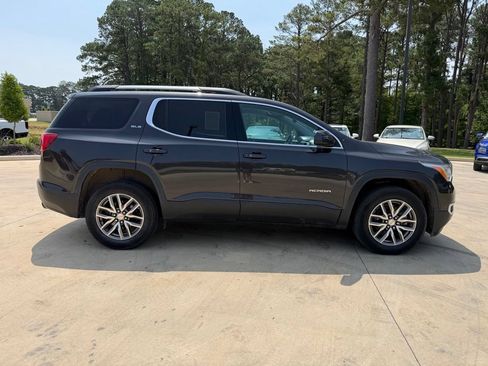 Used 2018 GMC Acadia SLE w/ LPO, Floor Liner Package FWD image 4