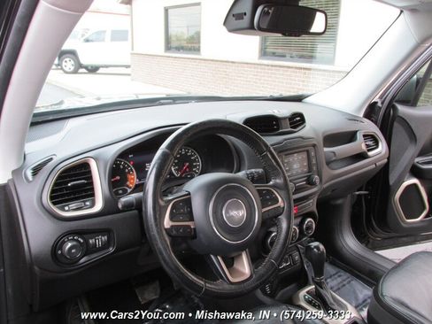 Used 2017 Jeep Renegade Limited AWD/4WD image 8