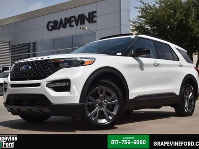 Certified 2024 Ford Explorer XLT w/ Equipment Group 202A