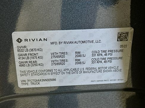 Used 2022 Rivian R1T Adventure image 12