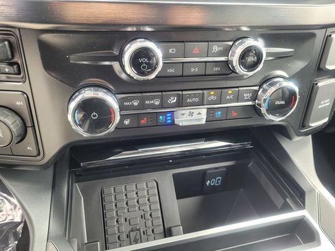 New 2026 Ford F250 Lariat w/ Lariat Premium Package AWD/4WD image 22