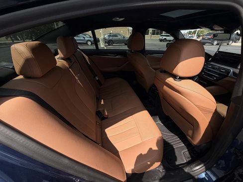 Used 2021 BMW 530i xDrive w/ M Sport Package AWD/4WD image 17