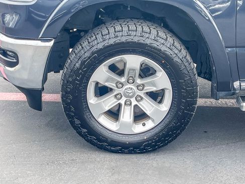 Used 2021 RAM 1500 Laramie w/ Off Road Group image 9