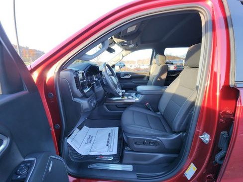 Used 2025 Chevrolet Silverado 1500 RST image 31
